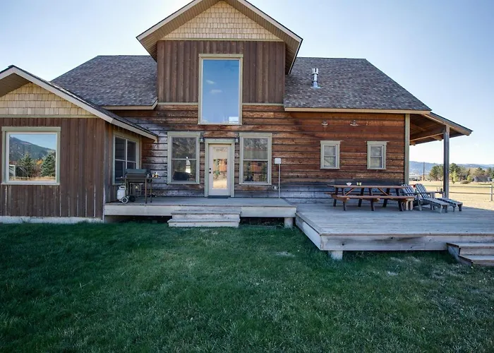 Holiday home Airspace By Kabino Airpark Foosball Garage Satellite Alpine
